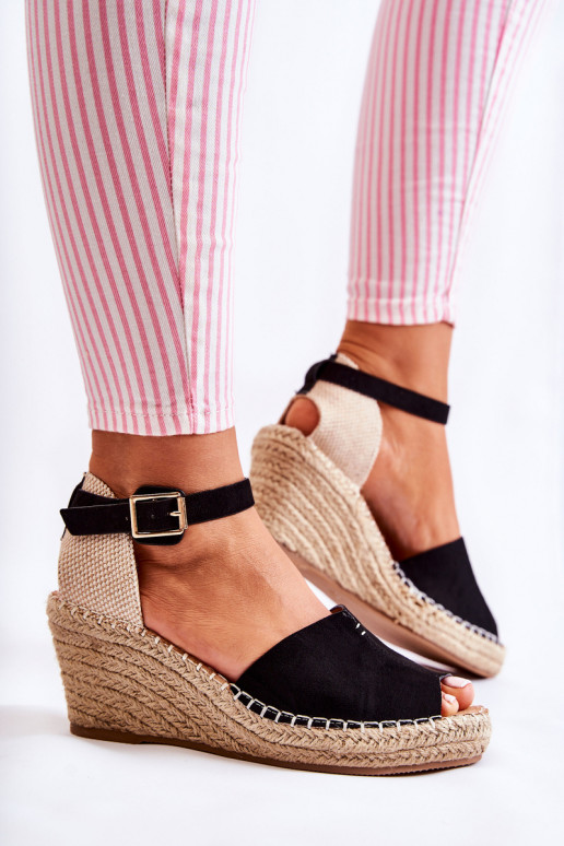 Sandalias con plataforma en color negro Delia Sandalias con plataforma en color negro Delia