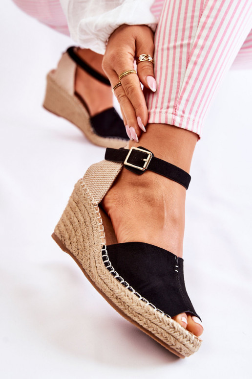 Sandalias con plataforma en color negro Delia Sandalias con plataforma en color negro Delia