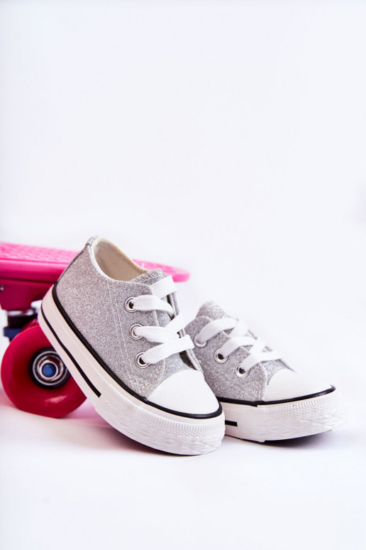 Zapatos casual infantil con tiras en color plateado Wella