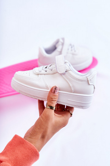 Zapatillas deportivas infantiles con cierres adhesivos en color blanco Elike 2