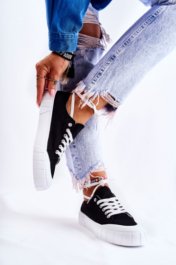 Zapatos de plataforma para mujer en color negro Comes