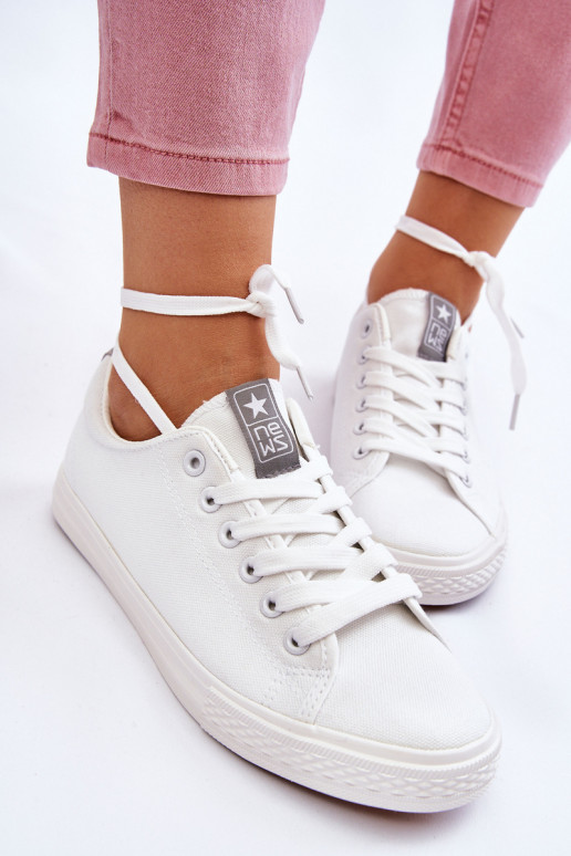 Zapatos casual de modelo clásico en color blanco Eleya.