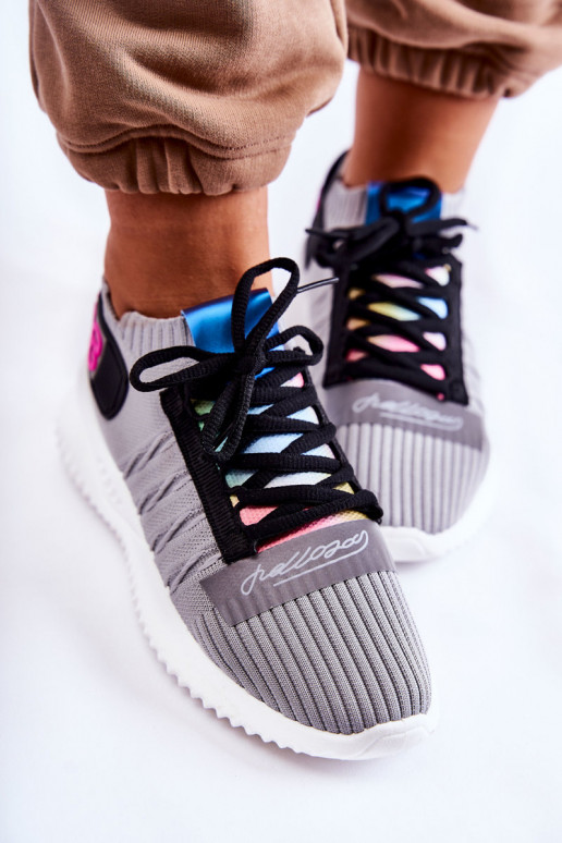 Zapatos Klayra del modelo Sneaker en color gris.