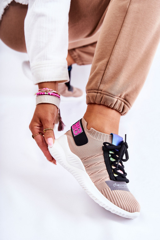 Zapatos Klayra beige Klayra del modelo resistente Modelo zapatillas