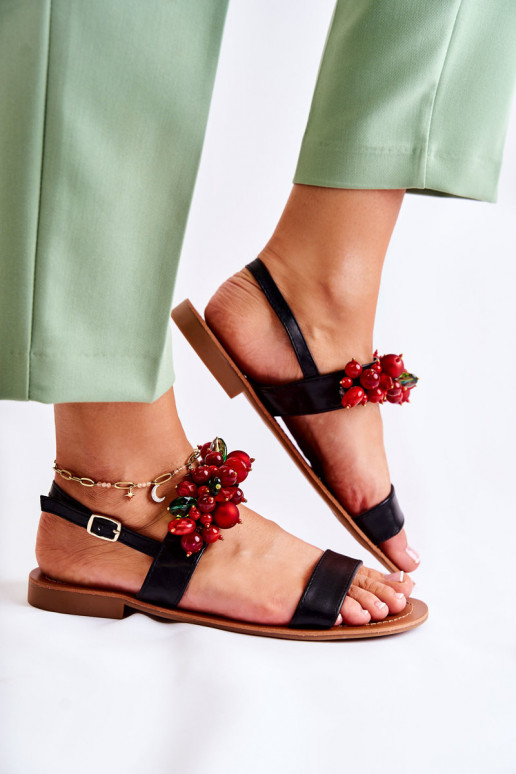 sandalias de moda con cuentas en color negro Hally