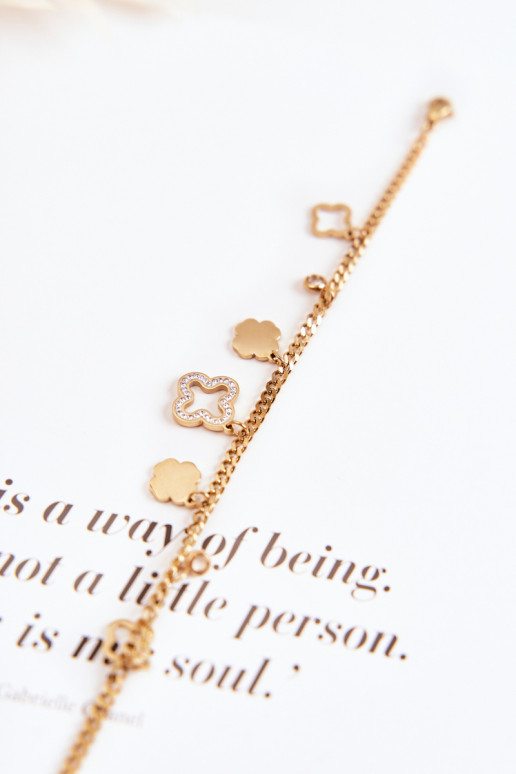 Pulsera con bonitos detalles en color dorado.