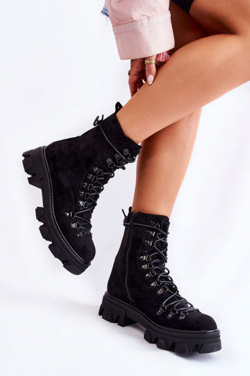 Botas gruesas de ante abrigadas con correas en negro Pierro