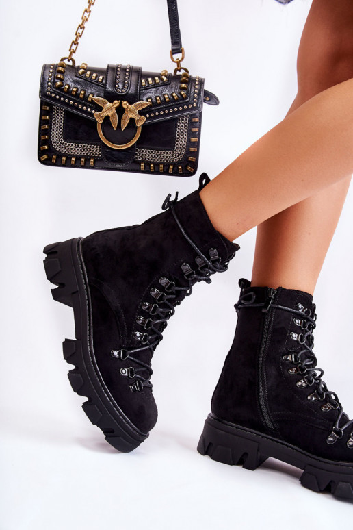 Botas gruesas de ante abrigadas con correas en negro Pierro