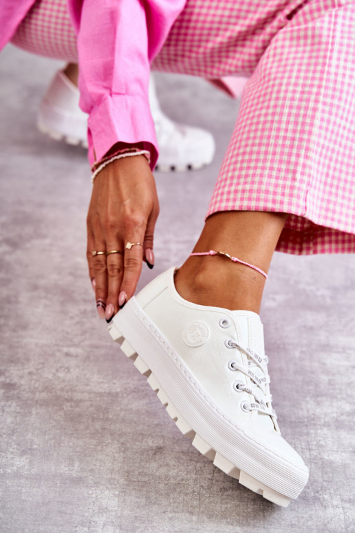 Zapatos casual con efecto barniz Big Star KK274045 color blanco Zapatos casual con efecto barniz Big Star KK274045 color blanco