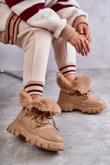 Botas calentadas zapatos color beige Charles