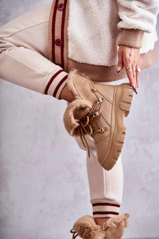 Botas calentadas zapatos color beige Charles