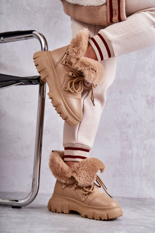 Botas calentadas zapatos color beige Charles