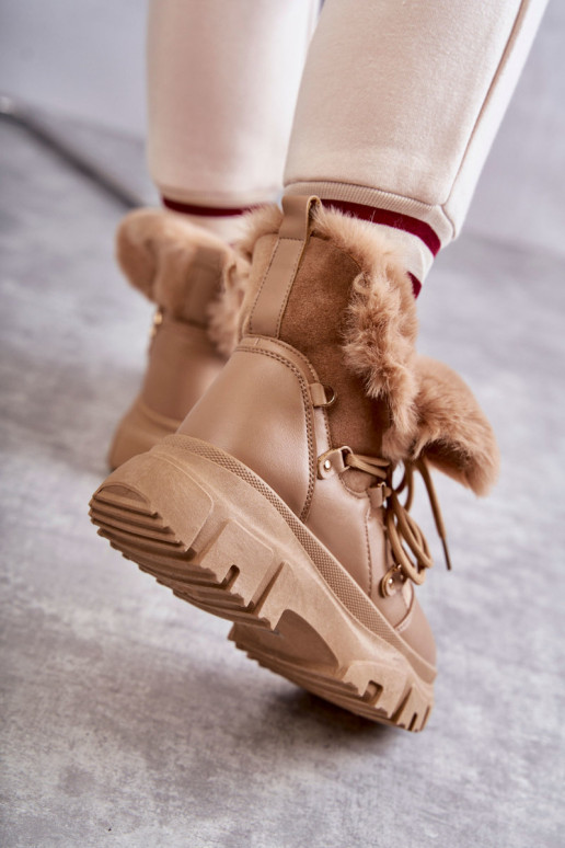 Botas calentadas zapatos color beige Charles