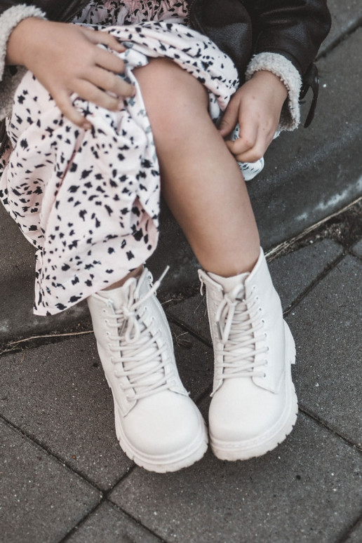 Botas infantiles con cremalleras beige Omua