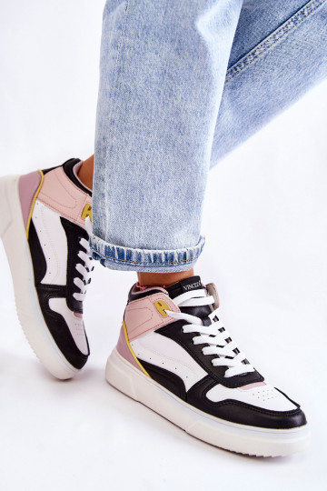 calzado deportivo de varios colores en Silje