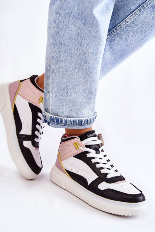 calzado deportivo de varios colores en Silje