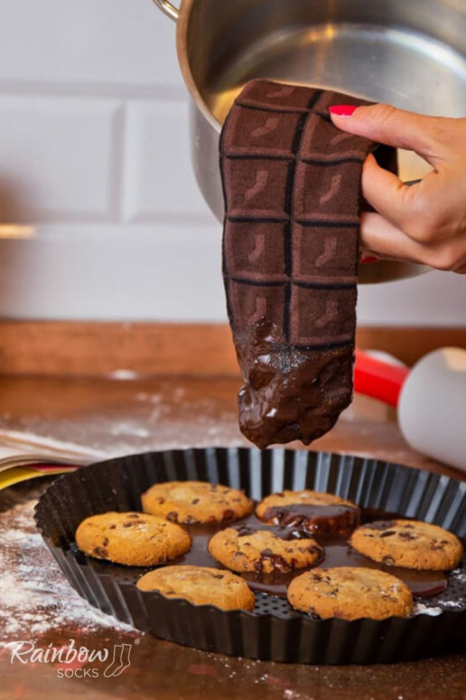 par de calcetines de colores en una caja. par de calcetines de colores en una caja.