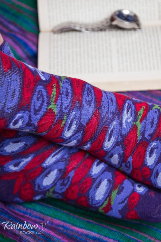 2 pares de calcetines de colores en una caja 2 pares de calcetines de colores en una caja