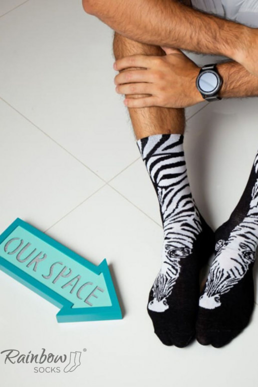 Calcetines de colores en caja Blanco y negro 2 pares Calcetines de colores en caja Blanco y negro 2 pares