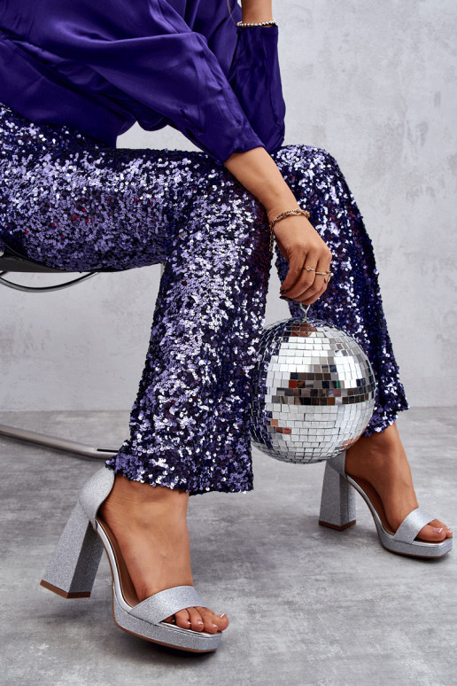 Sandalias brillantes con tacón ancho en plata Calmi