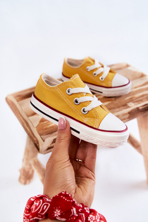 Deportivas infantiles clásicas en color amarillo Filemon