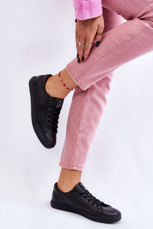 Zapato casual con tiras modelo clásico en color negro Misima