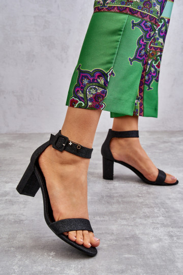 Sandalias brillantes con tacón en negro Maxim 2