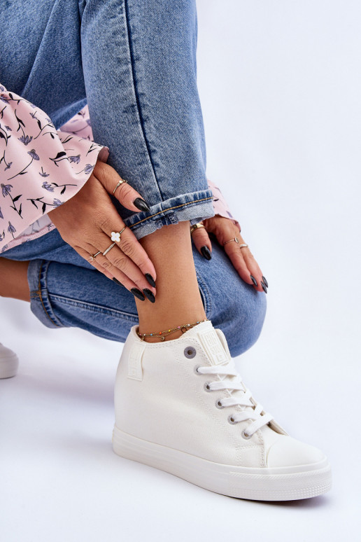 Zapatos casual con suela Big Star LL274035 color blanco. Zapatos casual con suela Big Star LL274035 color blanco.