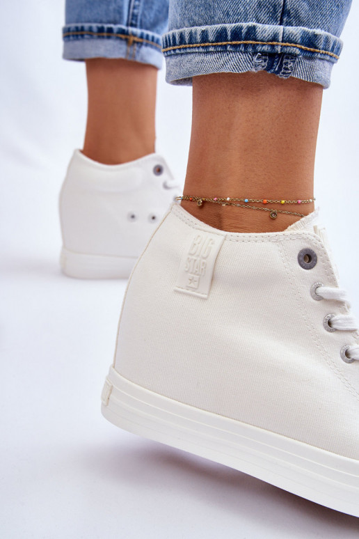 Zapatos casual con suela Big Star LL274035 color blanco.