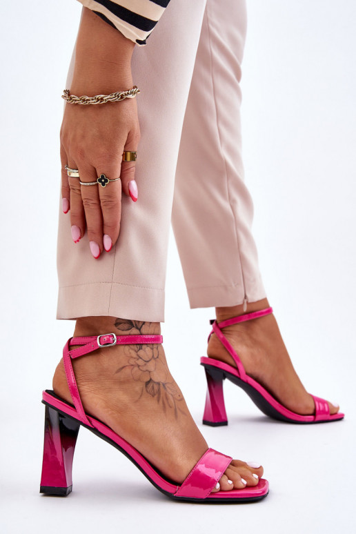 con efecto lacado Elegantes sandalias de tacón en color rosa Owen