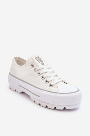 Zapatos casual con plataforma Big Star LL274150 color blanco.
