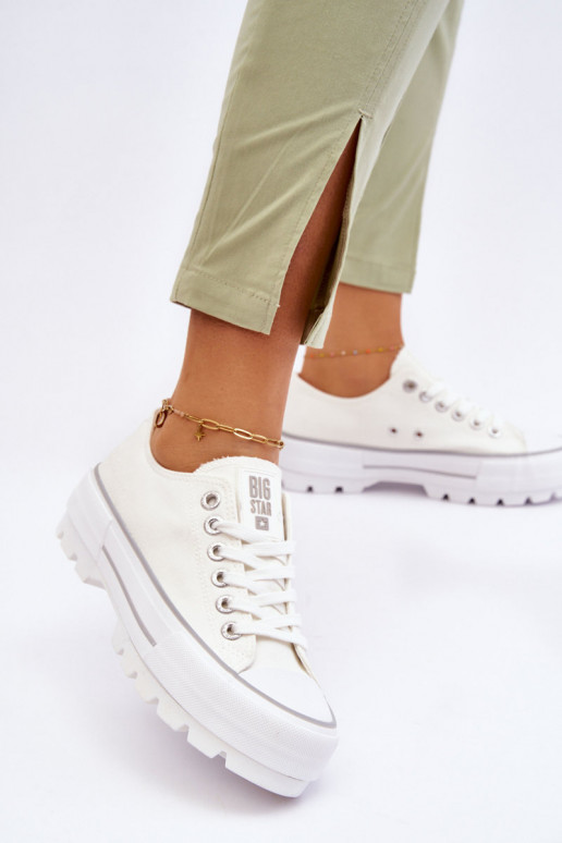Zapatos casual con plataforma Big Star LL274150 color blanco.