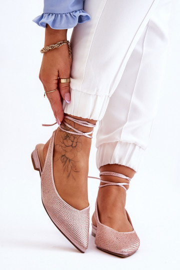 bailarinas con cintas y remaches beige Mavis