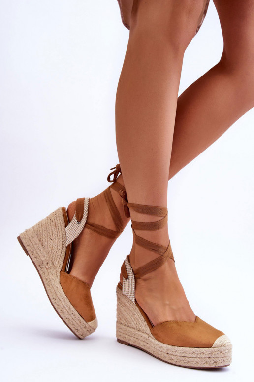sandalias marrones Lendy con cordones