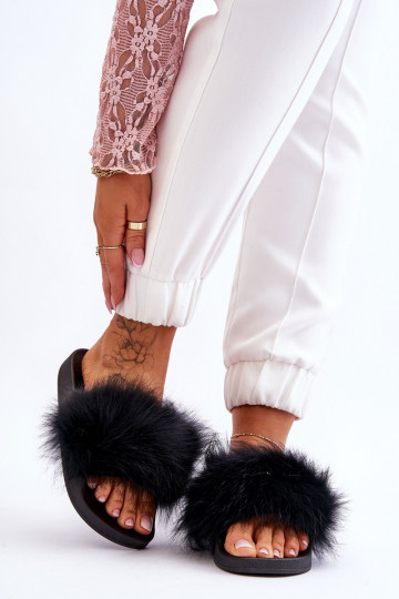 Pantuflas de goma con estilo con pelo en color negro Lucrece