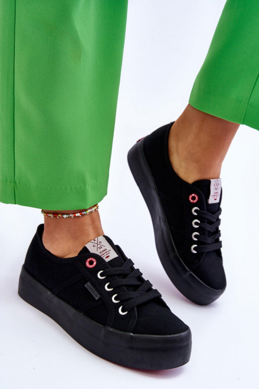 Zapatos de mujer con plataforma Cross Jeans LL2R4039 color negro