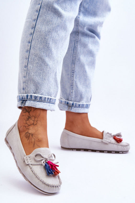 Mocasines de ante con flecos en gris Dorine