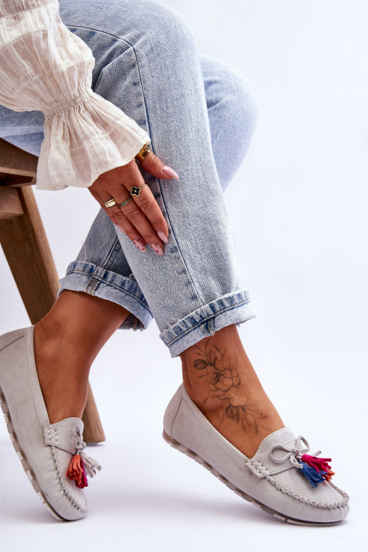 Mocasines de ante con flecos en gris Dorine