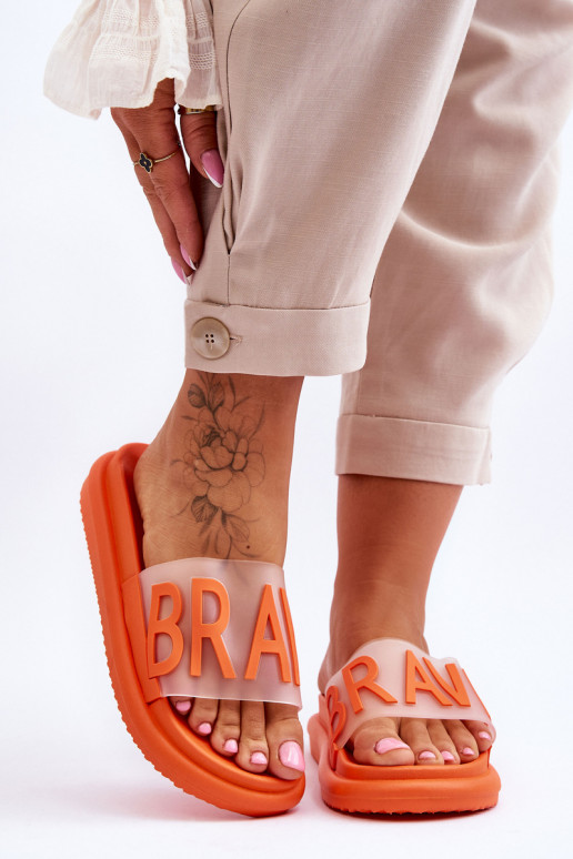 Chanclas con plataforma en color naranja Brave