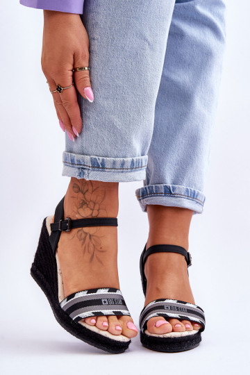 Sandalias cómodas plataforma Big Star LL274877 negro