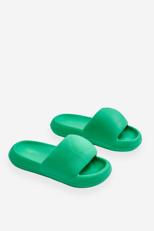 Pantuflas ligeras con suela chapada en oro en verde Milton