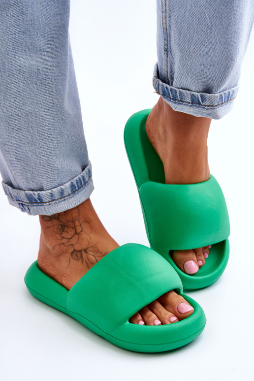 Pantuflas ligeras con suela chapada en oro en verde Milton