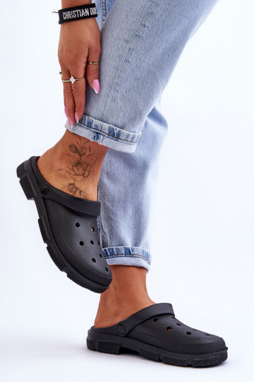 Pantuflas ligeras en color negro Rabios 2