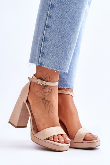 Tacones altos de gamuza con punta cuadrada Merila beige 2