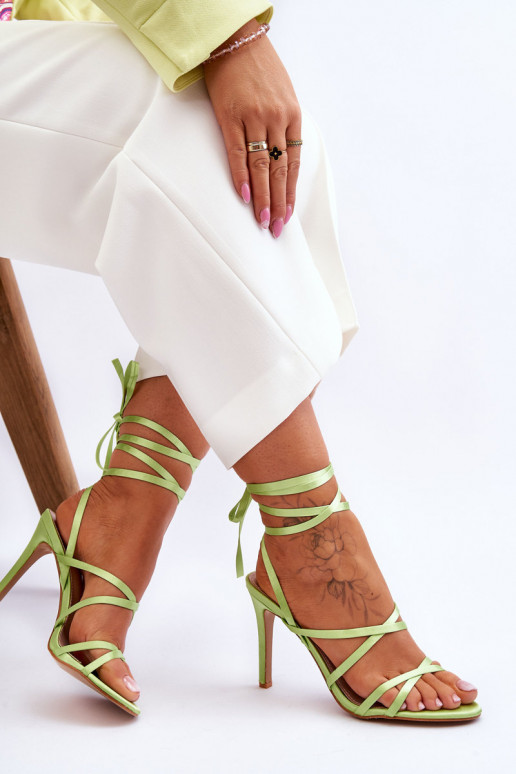 Sandalias de mujer tacón color verde Meya