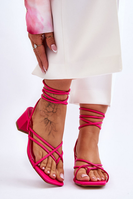 Zapatos de tacón con tiras en color rosa Secret Love