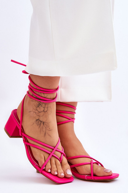 Zapatos de tacón con tiras en color rosa Secret Love