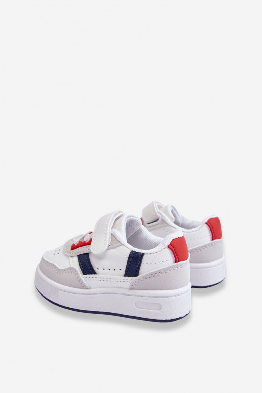Calzado deportivo infantil del modelo clásico en color blanco-rojo Marlin.