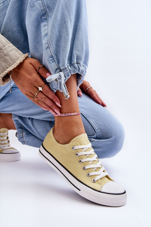 Deportivas de mujer de estilo clásico en color amarillo Vegas Deportivas de mujer de estilo clásico en color amarillo Vegas