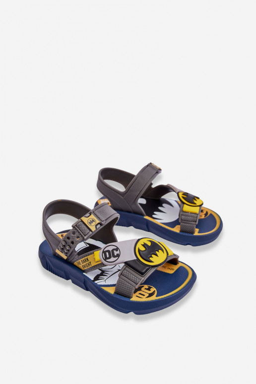 Sandalias infantiles Batman Grendene Kids JJ385049 color gris